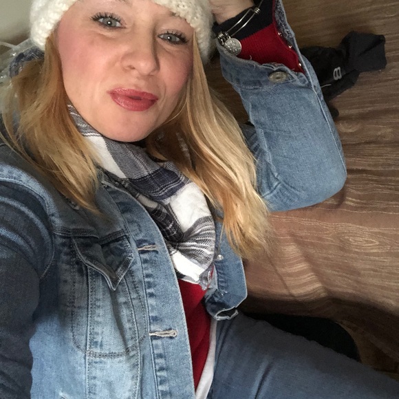 Meet your Posher, Sunshine - Picture 9 of 13